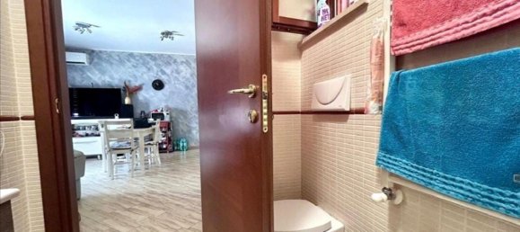 3 bedrooms Apartment in Rome, Italy No. 375930 6