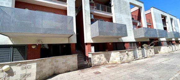 3 bedrooms Apartment in Rome, Italy No. 375930 3