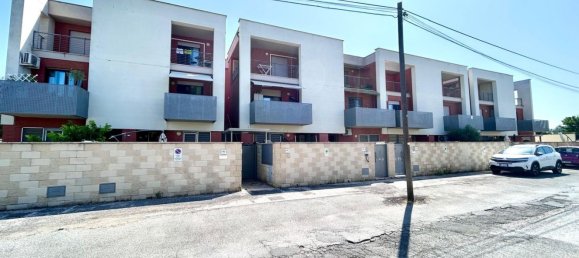 3 bedrooms Apartment in Rome, Italy No. 375930 2