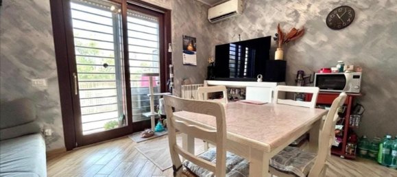 3 bedrooms Apartment in Rome, Italy No. 375930 8
