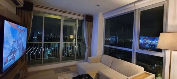 Apartamento com 1 quarto em condomínio em Khlong Toei, Thailand N.º 4620 7