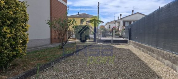 8 bedrooms House in Castelnuovo Bocca d'Adda, Italy No. 362258 11