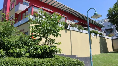 Квартира с 2 спальнями в Швехат, Австрия № 233991