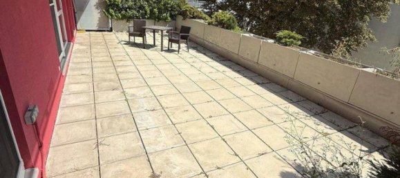 Квартира с 2 спальнями в Швехат, Австрия № 233991 3