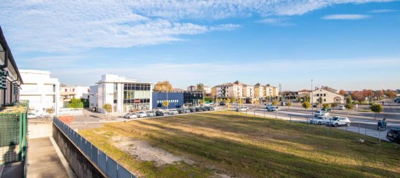 Квартира с 2 спальнями в Местрино, Италия № 89424 5