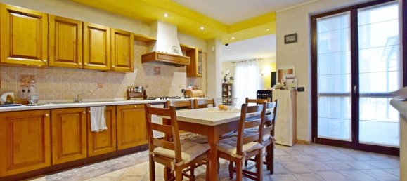 5 rooms Apartment in Roccaforte Mondovì, Italy No. 37737 5