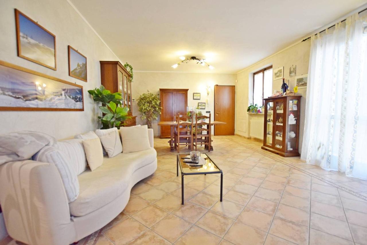 5 rooms Apartment in Roccaforte Mondovì, Italy No. 37737