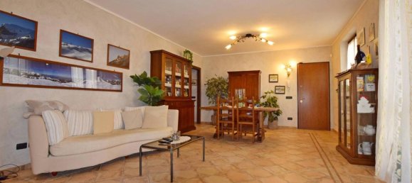 5 rooms Apartment in Roccaforte Mondovì, Italy No. 37737 3