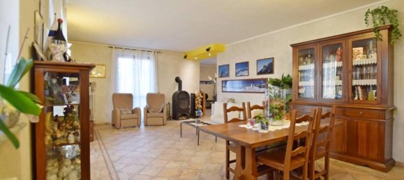 5 rooms Apartment in Roccaforte Mondovì, Italy No. 37737 9