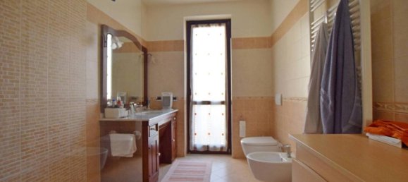 5 rooms Apartment in Roccaforte Mondovì, Italy No. 37737 15