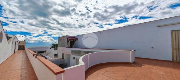 Apartamento de 2 dormitorios en Manfredonia, Italy No. 291607 26