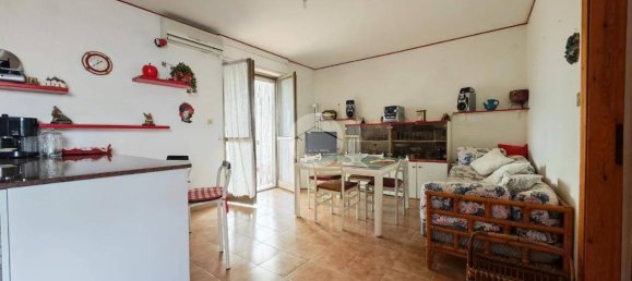 Apartamento de 2 dormitorios en Manfredonia, Italy No. 291607 4