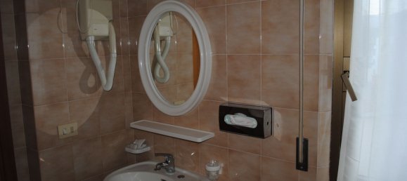 بناية في Chianciano Terme, Italy 1500متر مربع رقم 113747 16