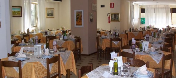 بناية في Chianciano Terme, Italy 1500متر مربع رقم 113747 2