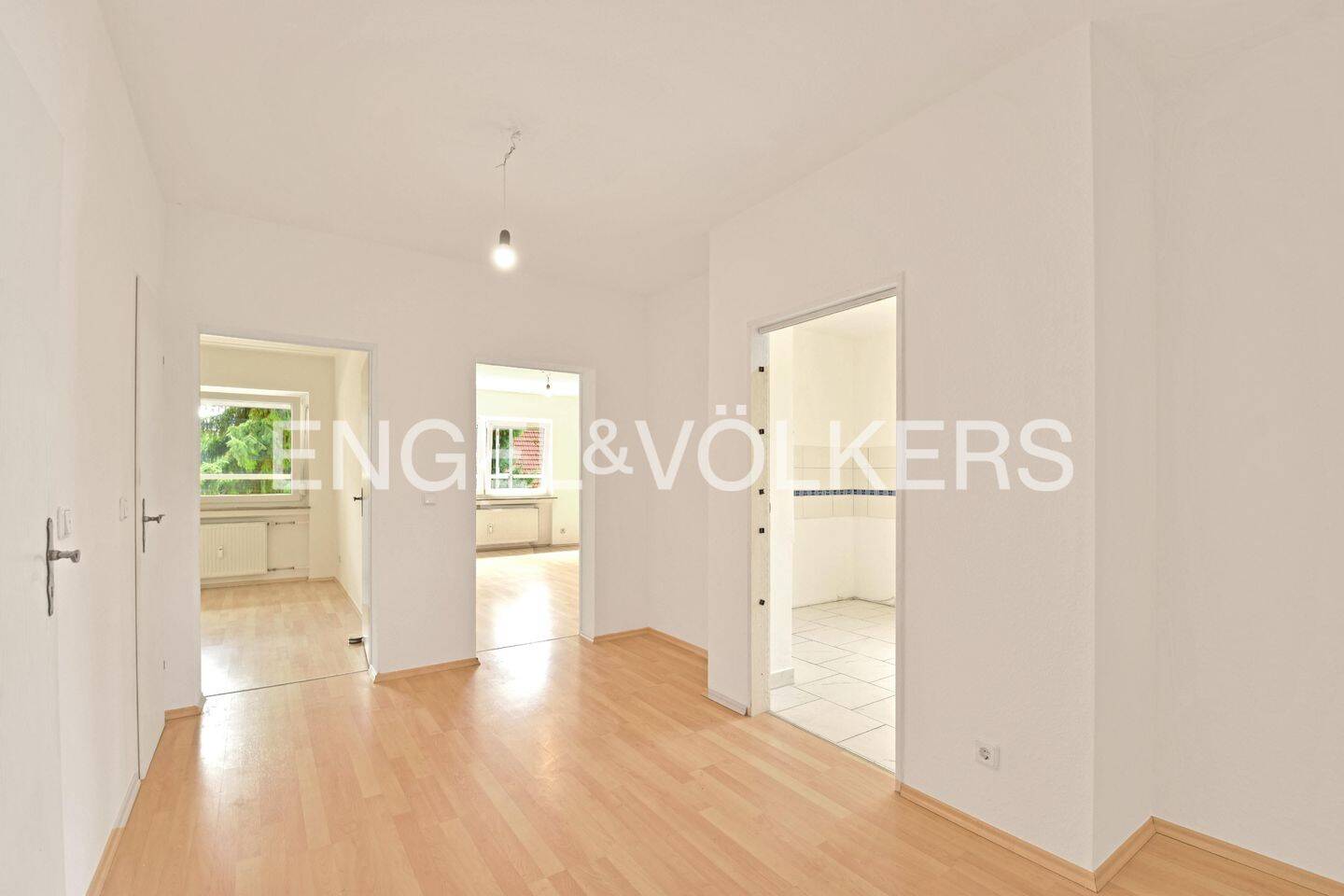 Apartamento de 3 dormitorios en Aschaffenburg, Germany No. 269154