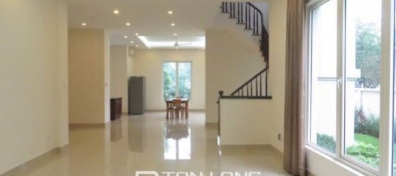 4 bedrooms Villa in Long Bien, Vietnam No. 3169 2