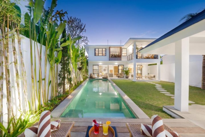 3 dormitorios villa en alquiler en Canggu, Badung, Bali, Indonesia № 3542
