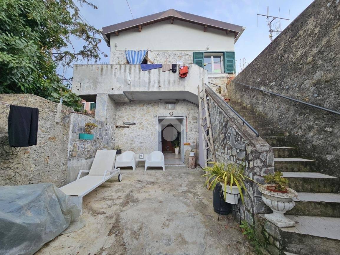 2 bedrooms House in Taggia, Italy No. 91267