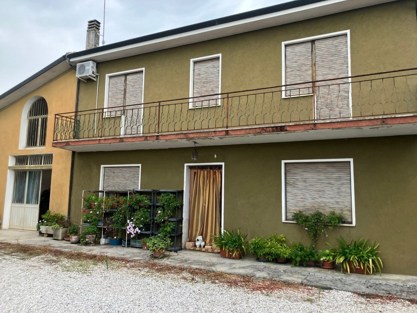 5 bedrooms Villa in Silea, Italy No. 352935