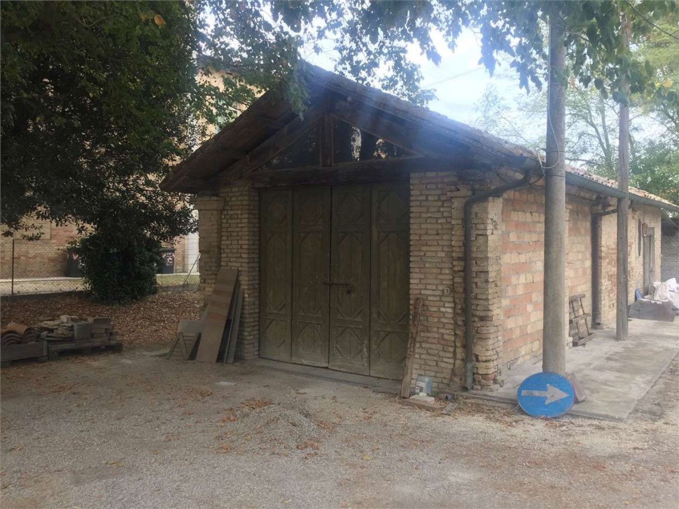 825m² Warehouse in Ravenna, Italy No. 269903