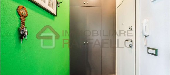 Квартира с 2 комнатами в Модена, Италия № 92716 13