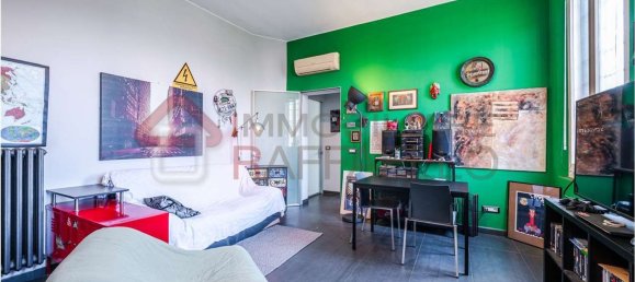 Квартира с 2 комнатами в Модена, Италия № 92716 32