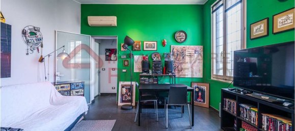 Квартира с 2 комнатами в Модена, Италия № 92716 8