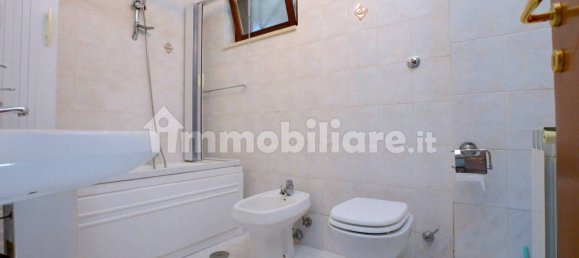 Apartamento de 2 dormitorios en Monterotondo, Italy No. 171864 20
