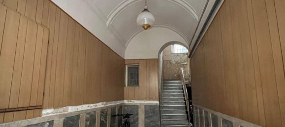 5 rooms Apartment in Catania, Italy No. 157926 4