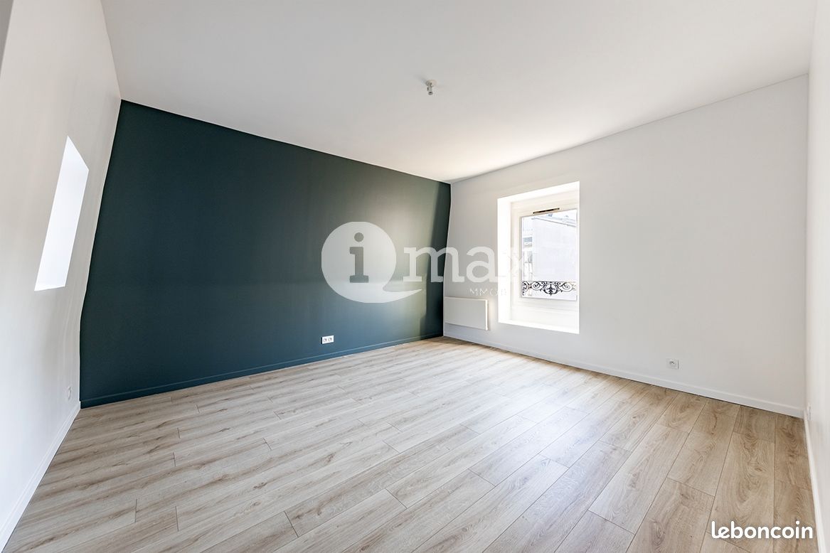 2 bedrooms Apartment in Levallois-Perret, France No. 163096