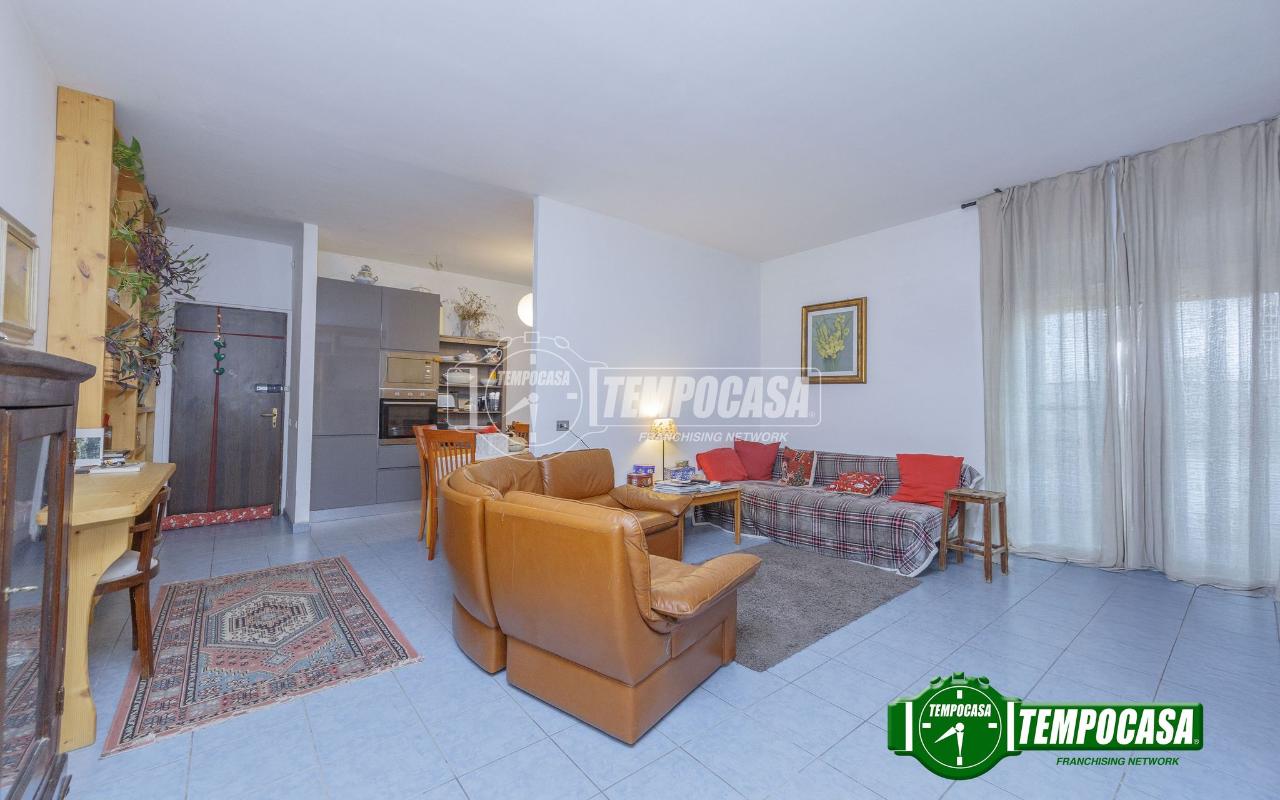 3 rooms Apartment in Bereguardo, Italy No. 80644