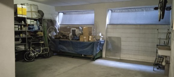 36m² Garage in Rome, Italy No. 251705 2
