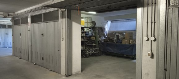 36m² Garage in Rome, Italy No. 251705 4