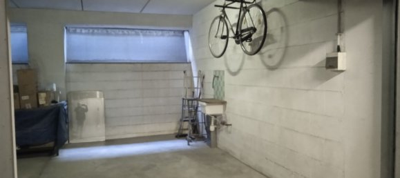 36m² Garage in Rome, Italy No. 251705 3