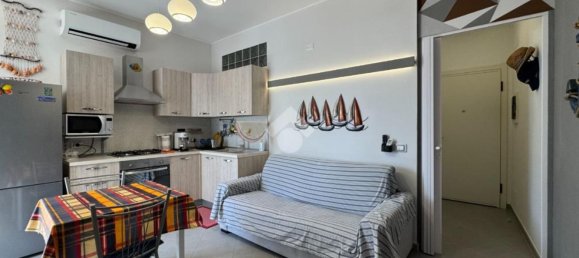 2 rooms Apartment in Vado Ligure, Italy No. 284317 5