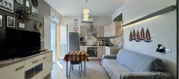 2 rooms Apartment in Vado Ligure, Italy No. 284317 4