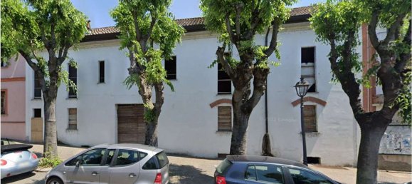 Здание 1061м² в Валенца, Италия № 209437 2