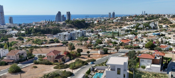 5 bedrooms Villa in Mouttagiaka, Cyprus No. 17868 4