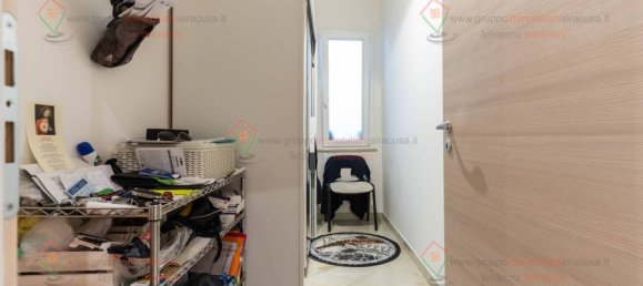 2 Schlafzimmer Wohnung in Syracuse, Italy, Nr. 279947 15