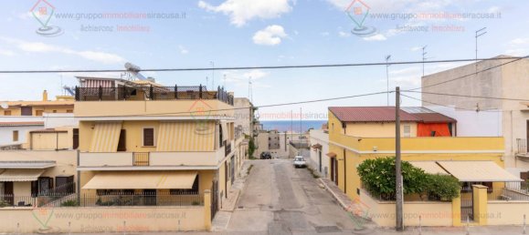 2 Schlafzimmer Wohnung in Syracuse, Italy, Nr. 279947 3