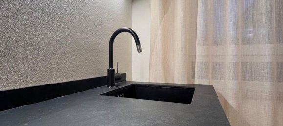 2غرفة شقة في Verona, Italy رقم 225763 6