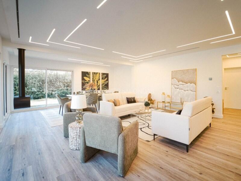 4 bedrooms Villa in Almada, Portugal No. 194336