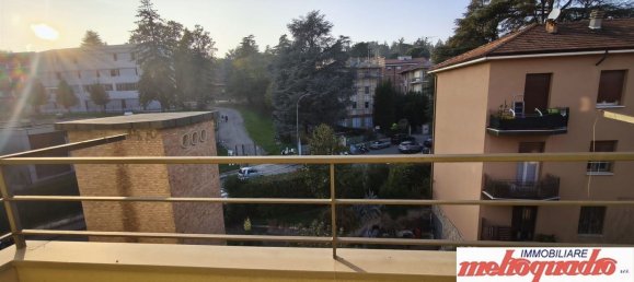 3 rooms Apartment in Bologna, Italy No. 166133 6