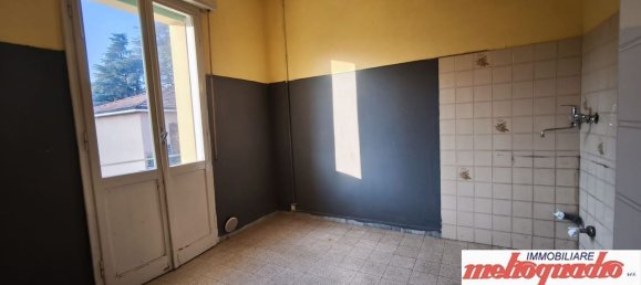 3 rooms Apartment in Bologna, Italy No. 166133 5