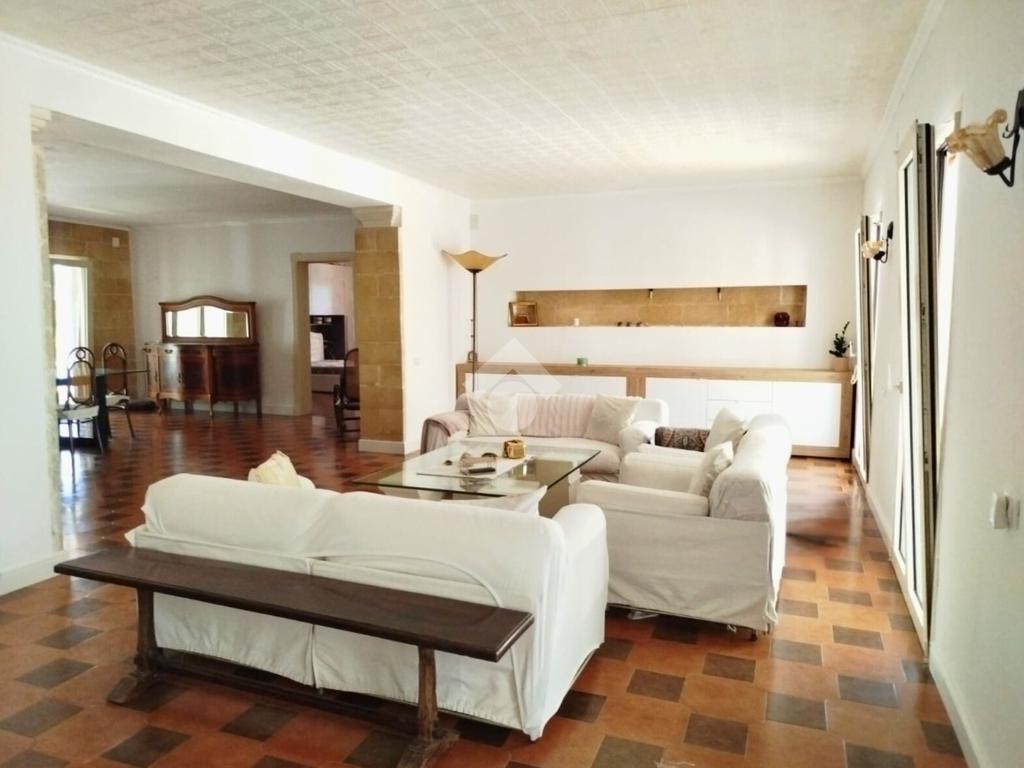 Villa de 3 dormitorios en Copertino, Italy No. 287122