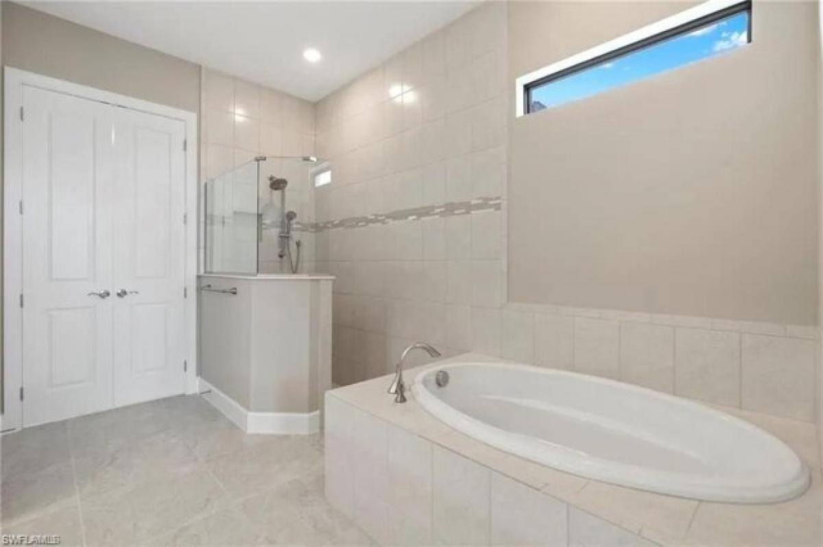 4 bedrooms House in Naples, USA No. 414318