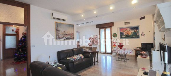 5 bedrooms Villa in Pianoro, Italy No. 89151 18