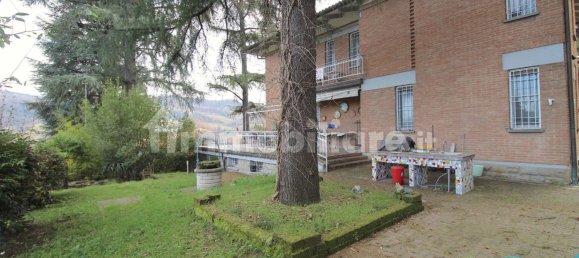 5 bedrooms Villa in Pianoro, Italy No. 89151 10
