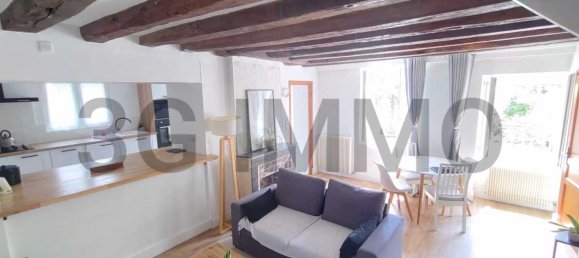 3 bedrooms Villa in Blois, France No. 54314 4
