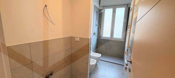 3غرفة شقة في Bologna, Italy رقم 20688 15